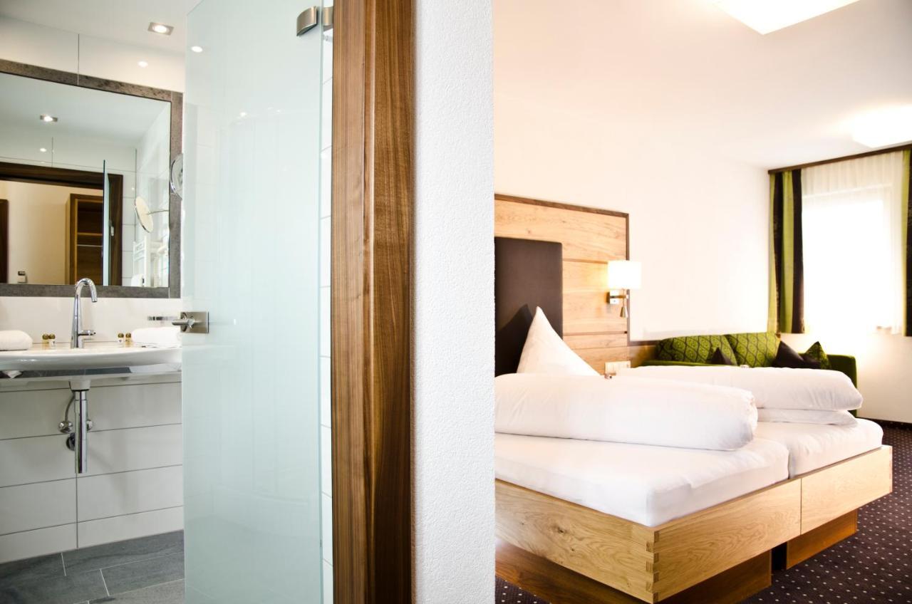 Hotel Garni Arosa Ischgl Rum bild