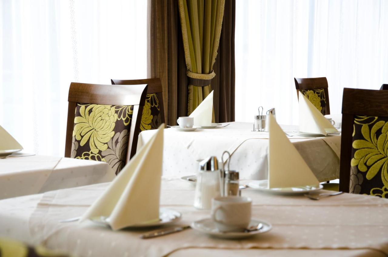 Hotel Garni Arosa Ischgl Exteriör bild