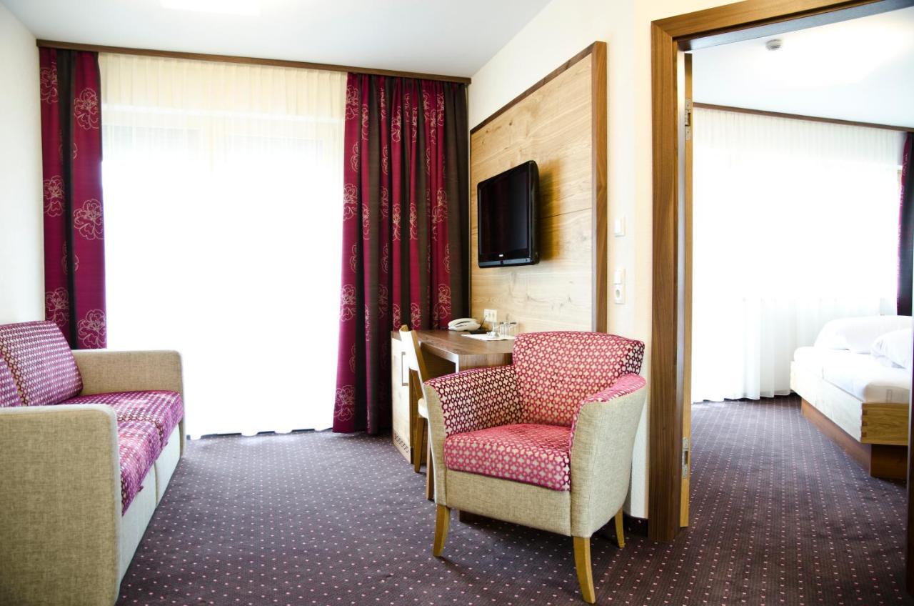 Hotel Garni Arosa Ischgl Exteriör bild