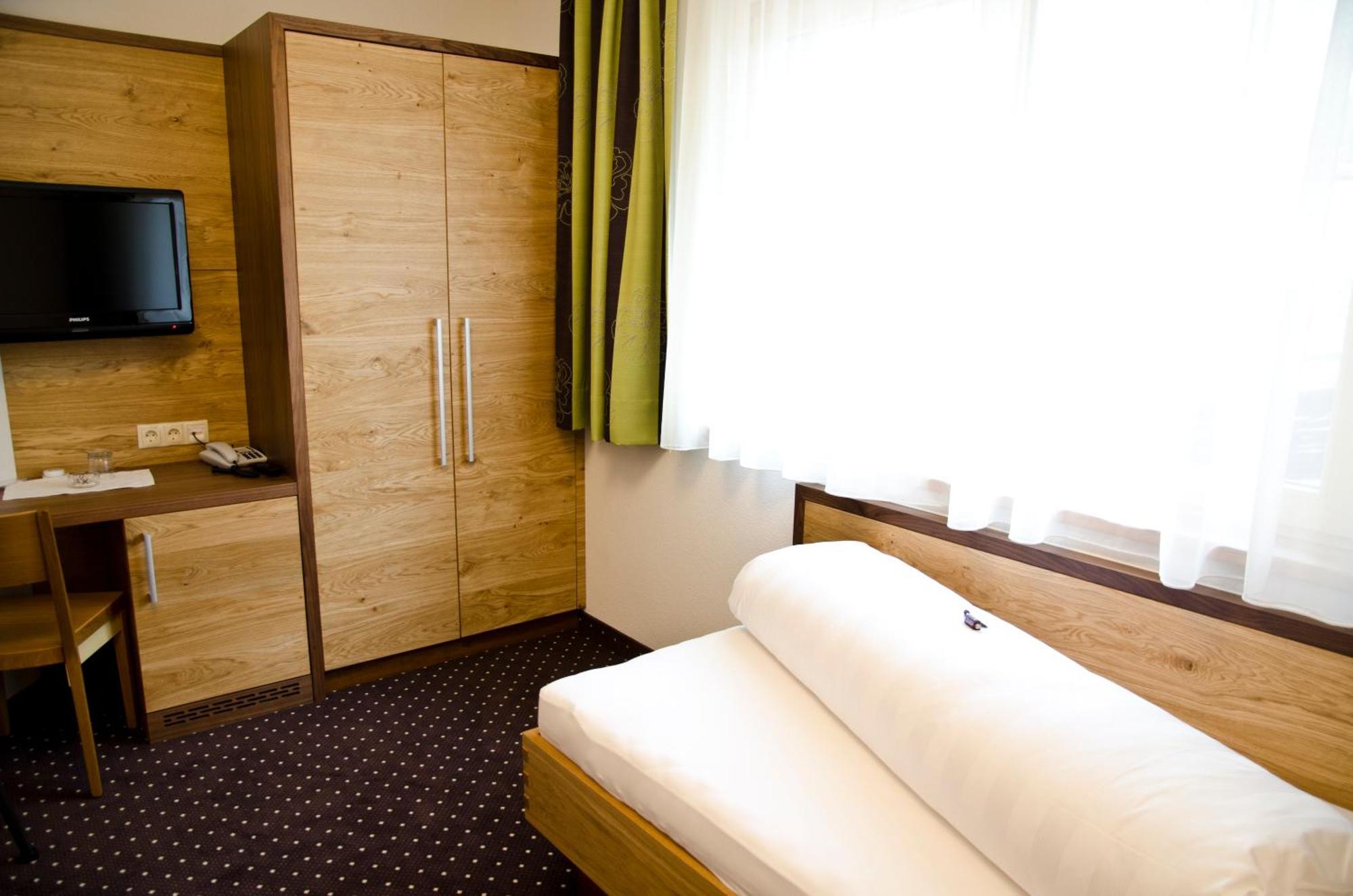 Hotel Garni Arosa Ischgl Exteriör bild